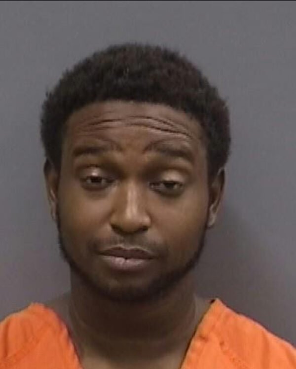 Tampa Man Arrested, Told Police He Had A Bomb