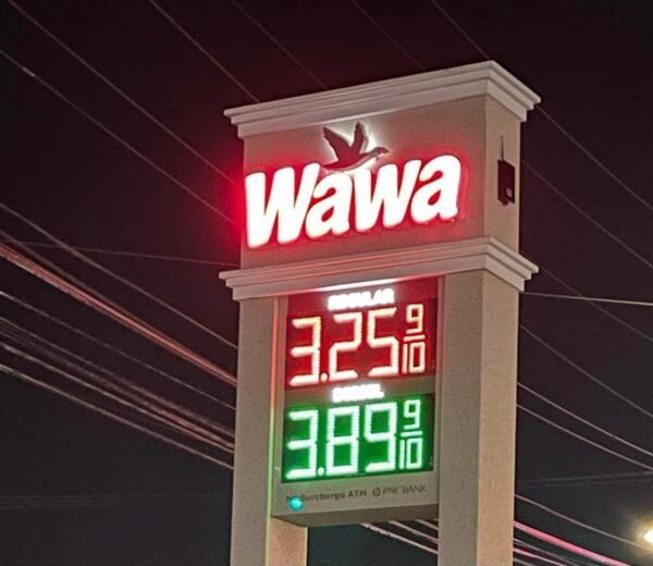 Tampa Man Fatally Struck in Wawa Parking Lot After Laying Behind Box Truck: FHP