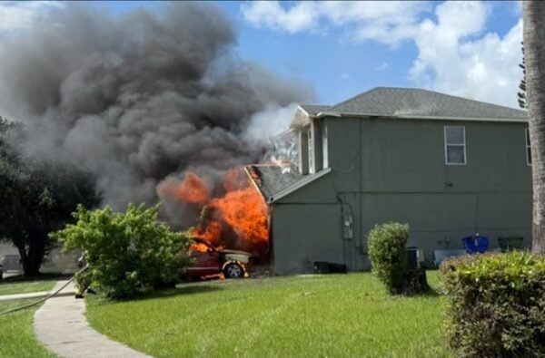 Structure Fire Contained in Mallard Creek Subdivision in Kissimmee
