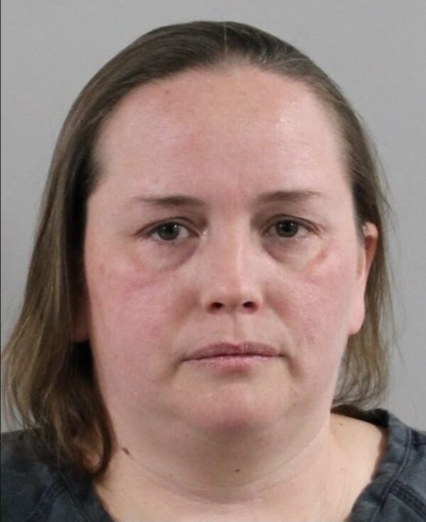 Lakeland Woman Arrested for Illegal Veterinary Procedures and Drug Possession