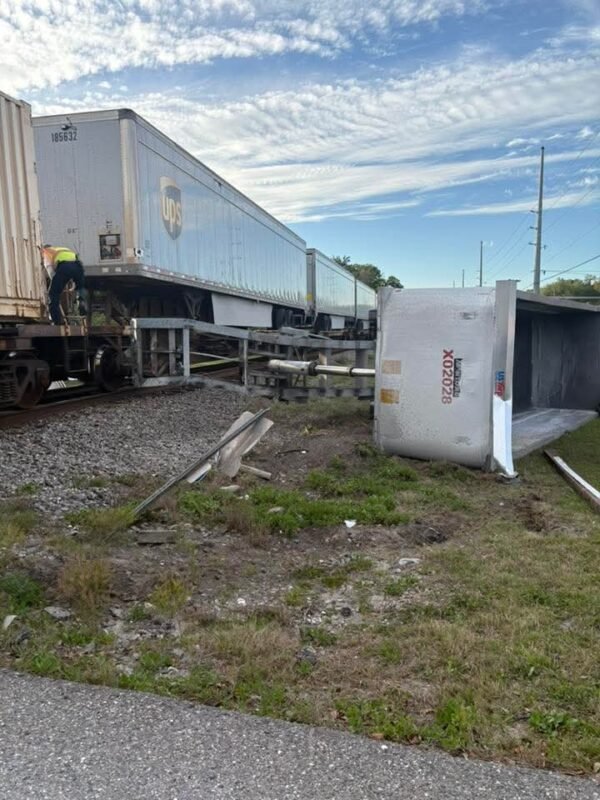 50-Year-Old Tampa Man Dies After Truck Struck by in Lakeland