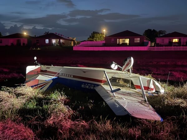 Small Plane Flips During Emergency Landing Near Mulberry
