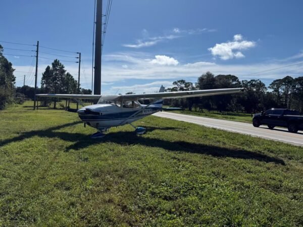 Plane Makes Emergency Landing on U.S. 98 in Sebring