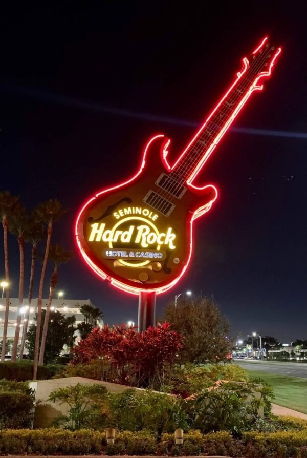 Two Separate Armed Robberies Reported After Victims Met Suspects at Seminole Hard Rock Casino