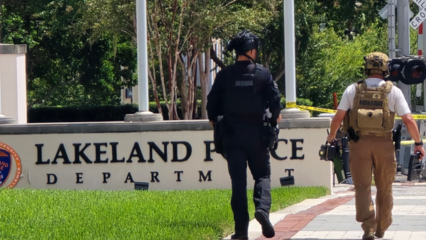 Bomb Squad Responds to Lakeland Police Station