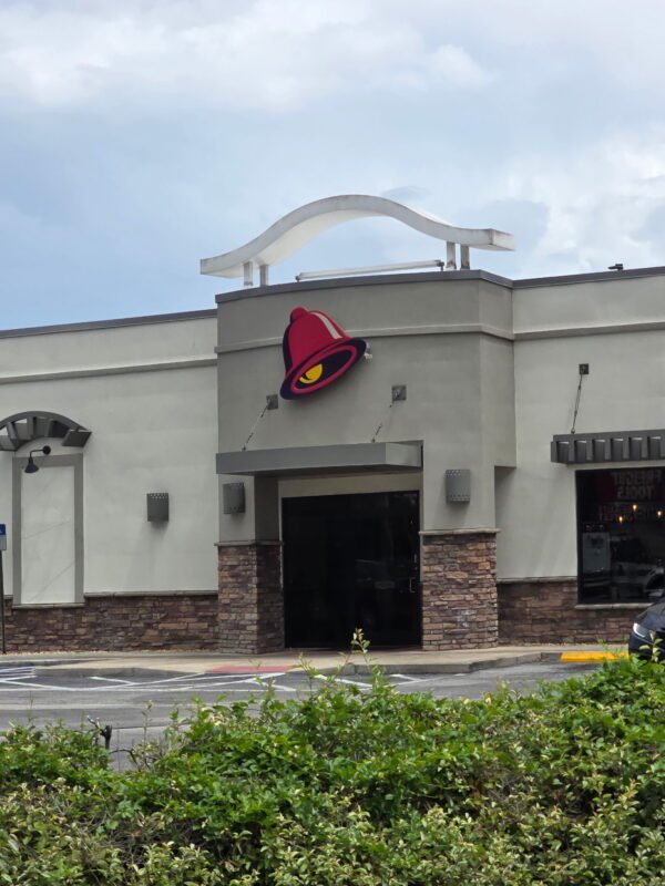 Police Investigate Shooting at Taco Bell on County Line Road